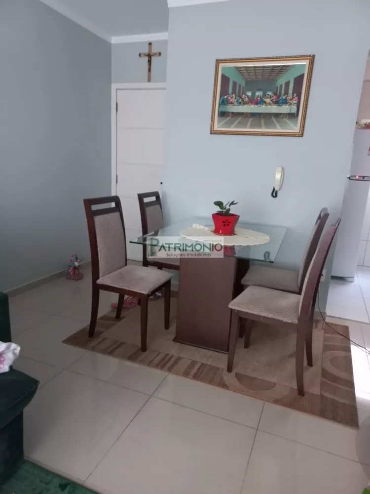 Apartamento à venda com 2 quartos, 67m² - Foto 3