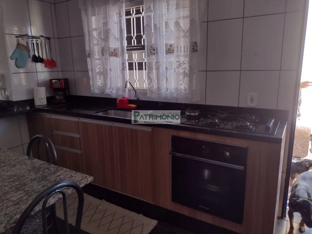 Casa, 3 quartos, 90 m² - Foto 1