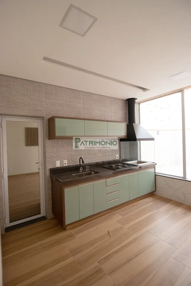 Casa, 3 quartos, 160 m² - Foto 1