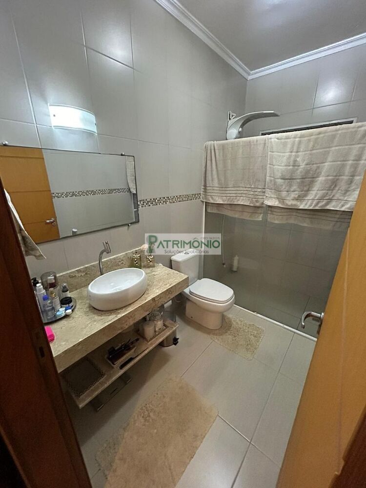 Casa à venda com 2 quartos, 153m² - Foto 9