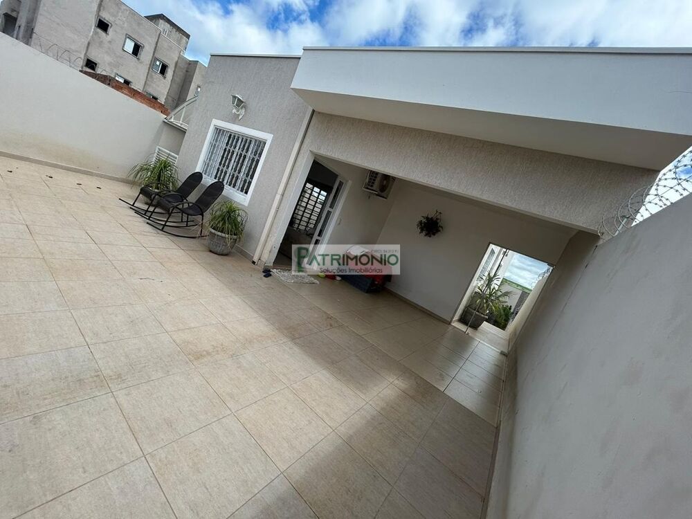 Casa à venda com 2 quartos, 153m² - Foto 12