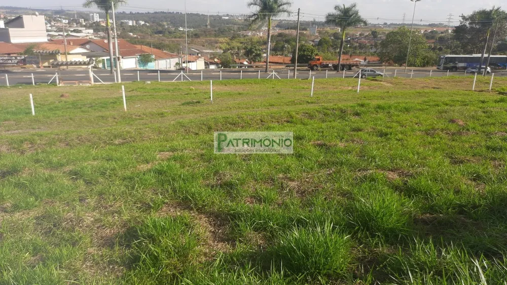 Loteamento e Condomínio, 1840 m² - Foto 1