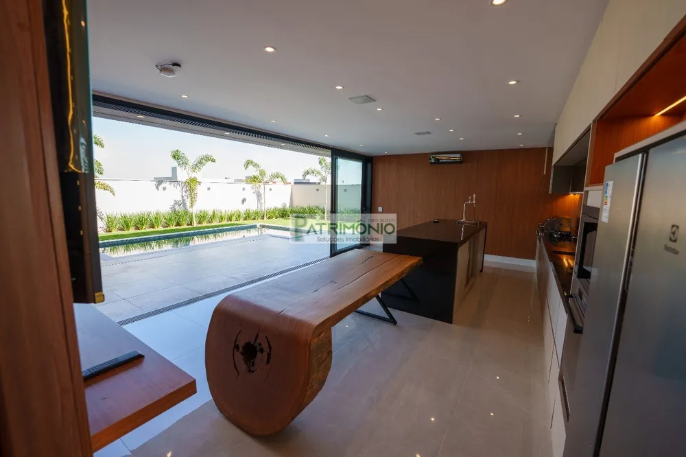 Casa, 3 quartos, 315 m² - Foto 2