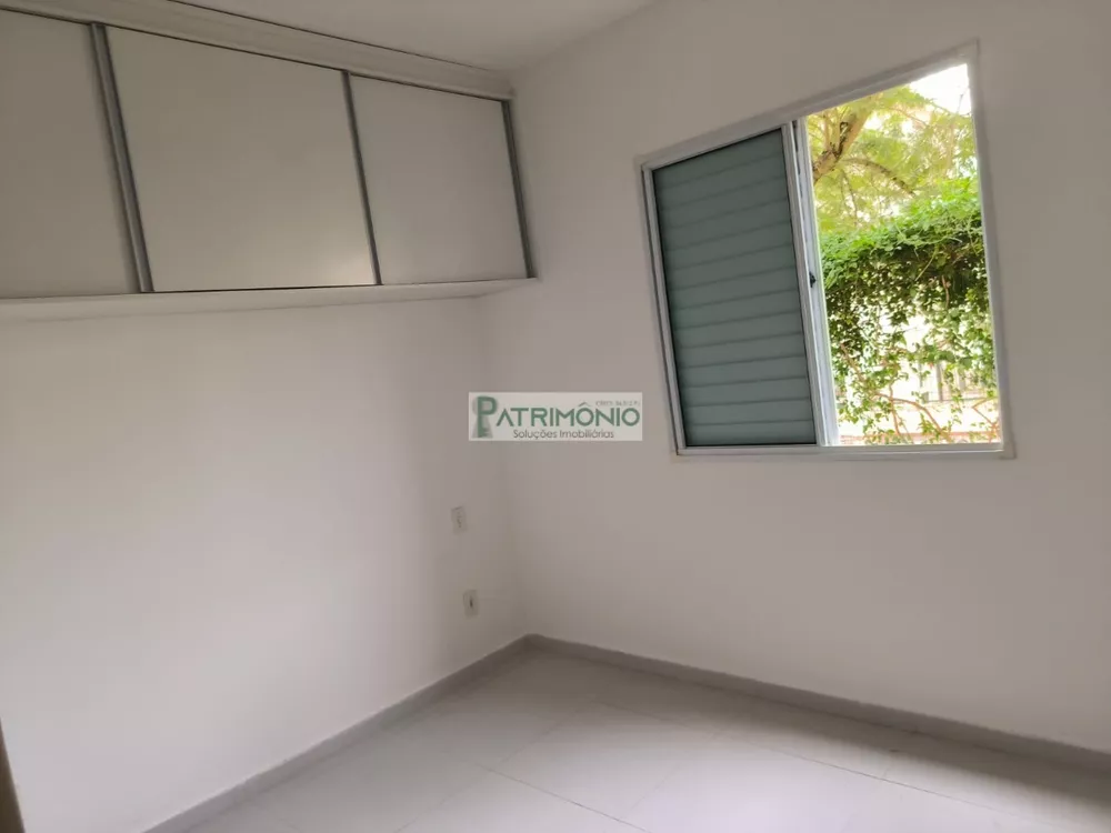 Apartamento à venda com 2 quartos, 46m² - Foto 3