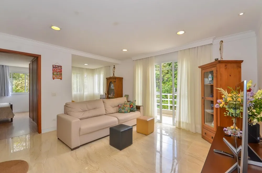 Casa, 3 quartos, 236 m² - Foto 3