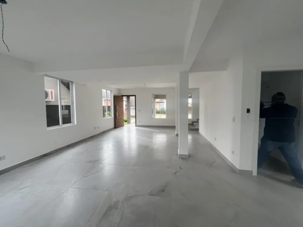 Casa, 4 quartos, 230 m² - Foto 2