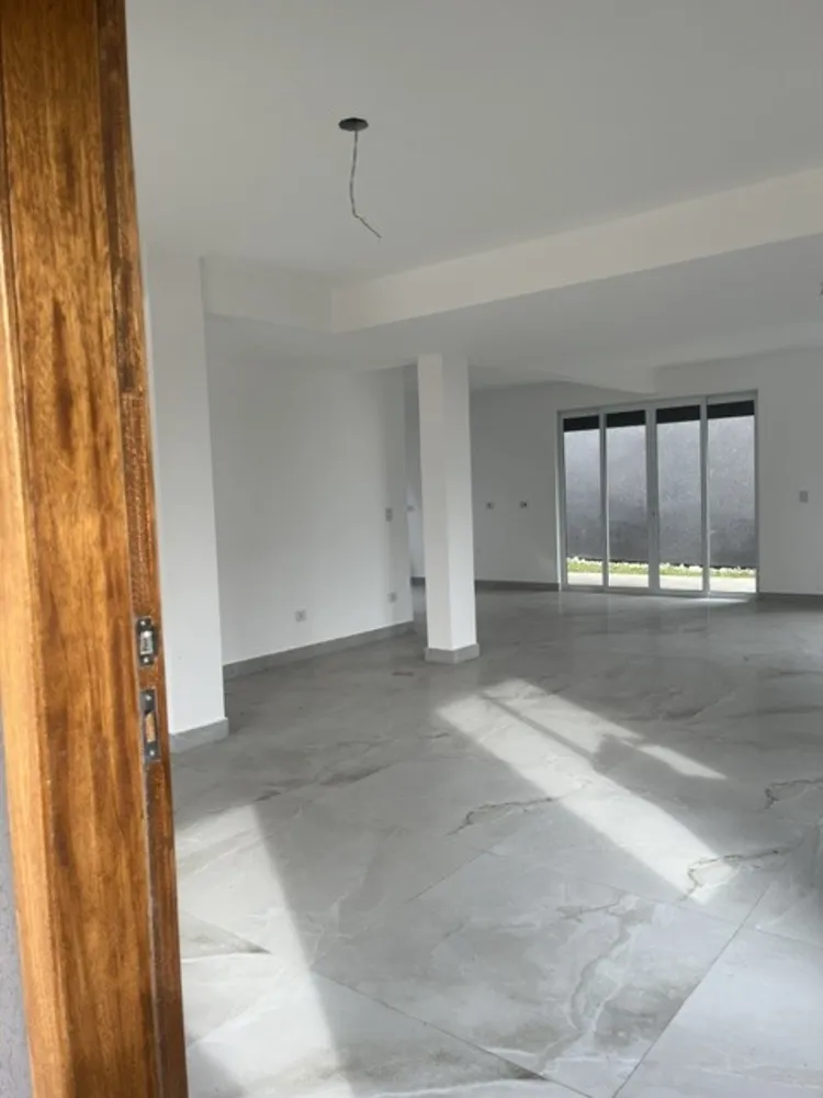 Casa, 4 quartos, 230 m² - Foto 3