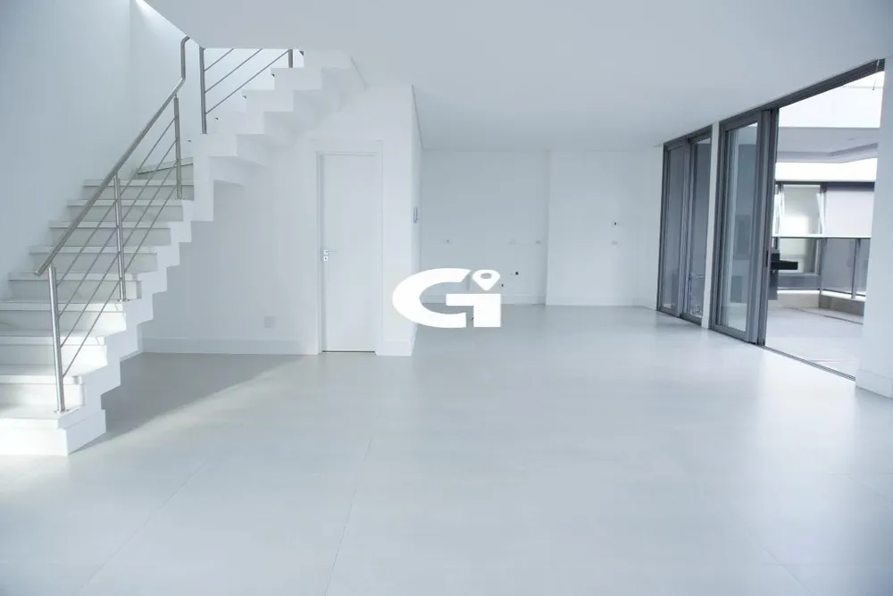Apartamento, 3 quartos, 147 m² - Foto 1