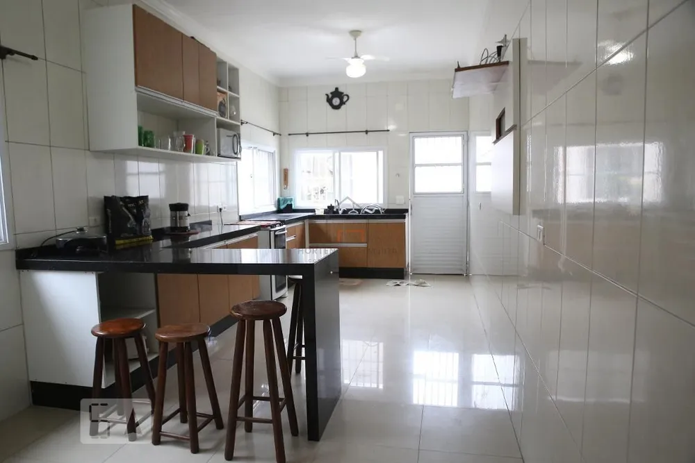 Sobrado, 4 quartos, 235 m² - Foto 1