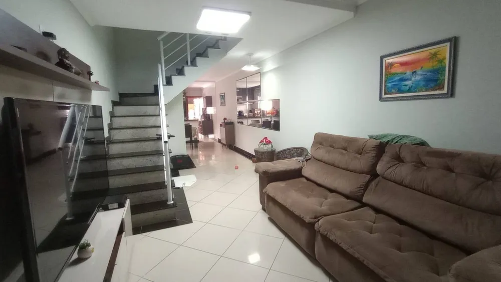 Sobrado, 3 quartos, 161 m² - Foto 1