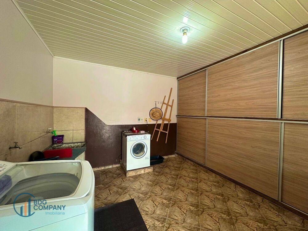 Casa à venda com 4 quartos, 416m² - Foto 6