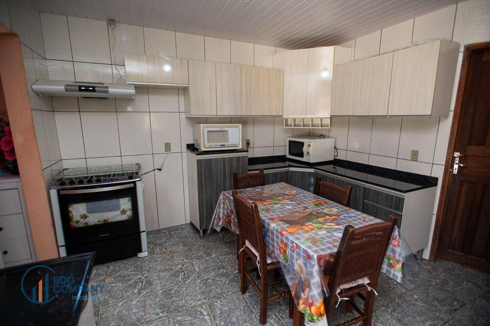 Casa à venda com 2 quartos, 48m² - Foto 3