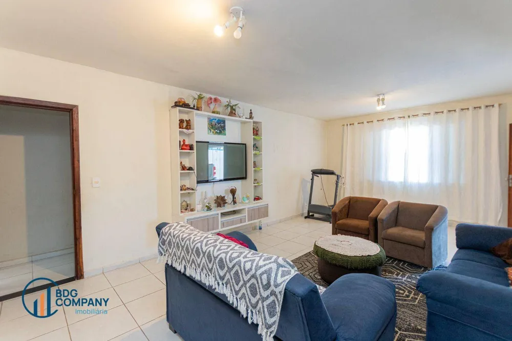 Casa, 4 quartos, 219 m² - Foto 4