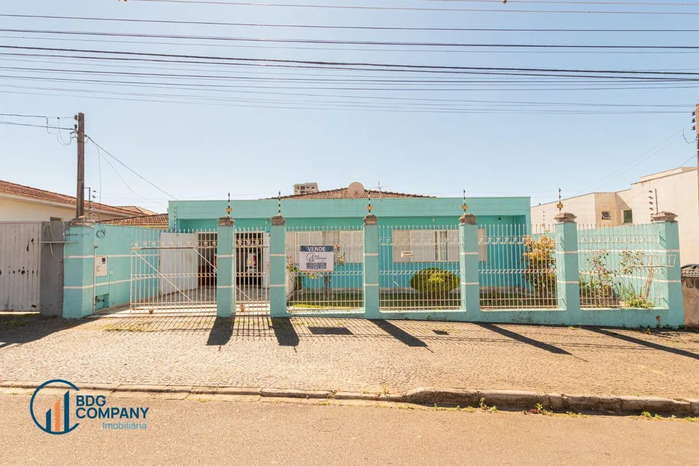 Casa, 4 quartos, 219 m² - Foto 1