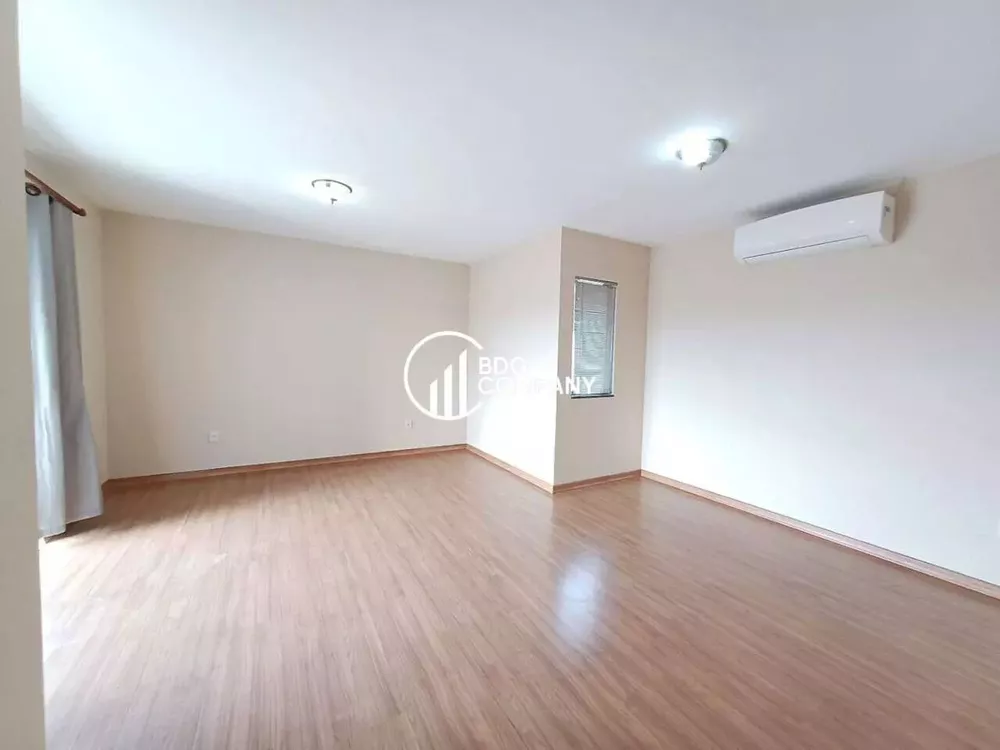 Sobrado, 3 quartos, 195 m² - Foto 2