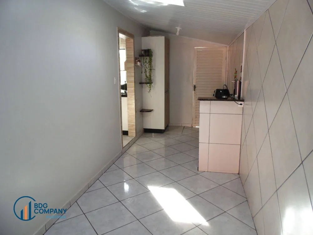 Casa, 5 quartos, 277 m² - Foto 2