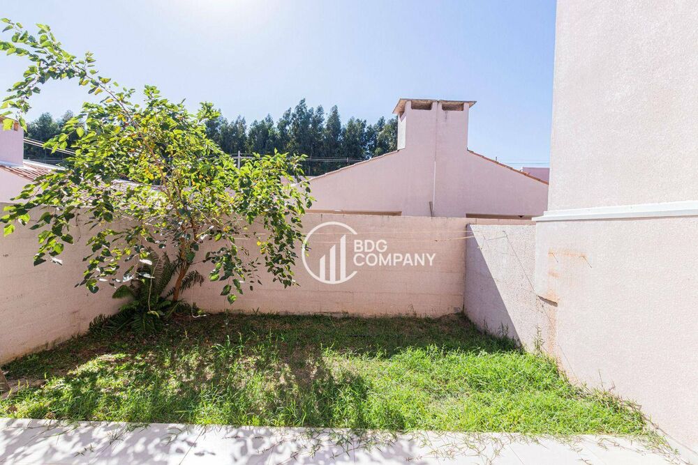Casa à venda com 2 quartos, 57m² - Foto 11