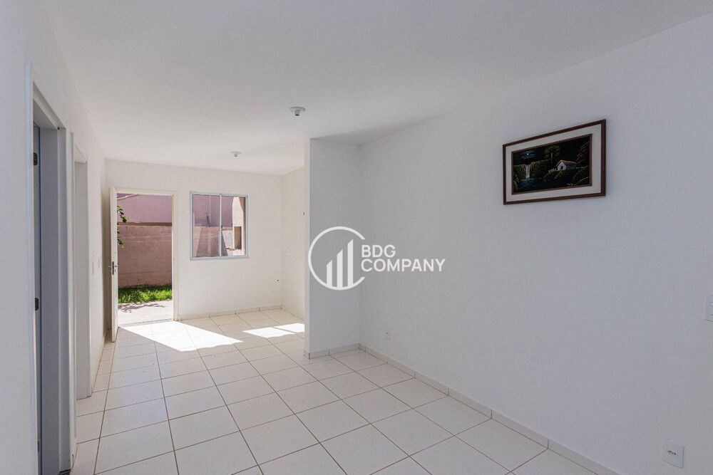 Casa à venda com 2 quartos, 57m² - Foto 4