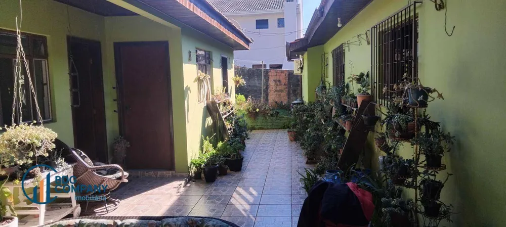 Casa, 5 quartos, 249 m² - Foto 1