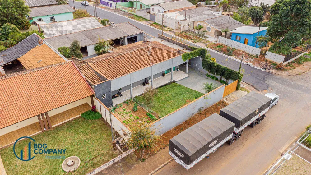 Casa, 4 quartos, 220 m² - Foto 2