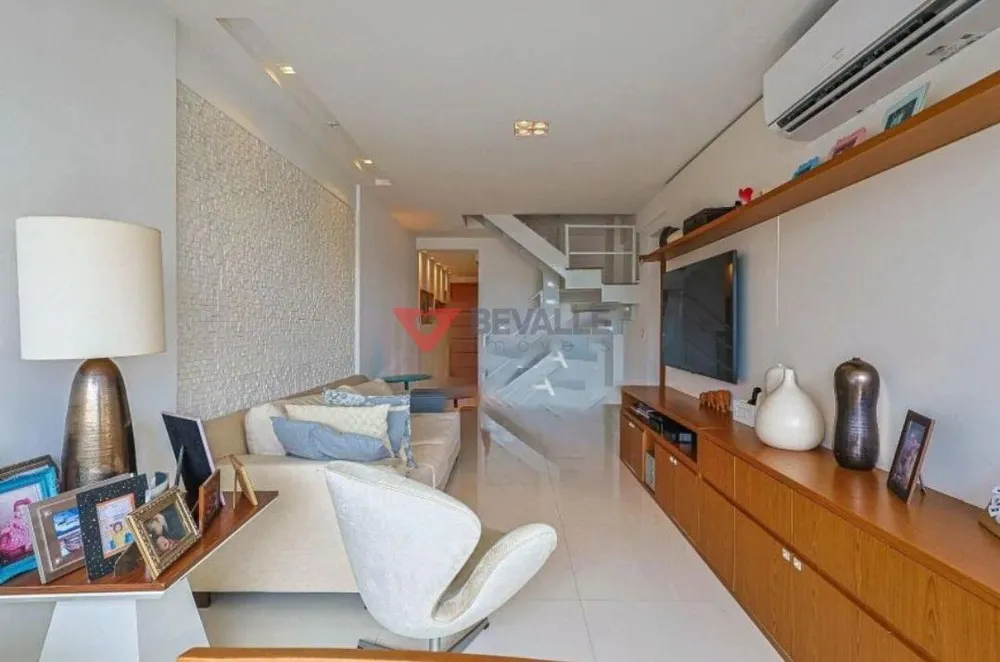 Cobertura, 3 quartos, 156 m² - Foto 2