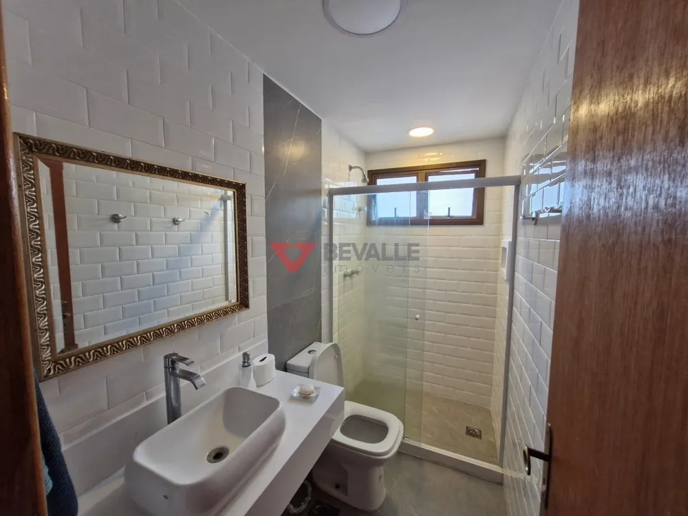 Cobertura, 4 quartos, 212 m² - Foto 9