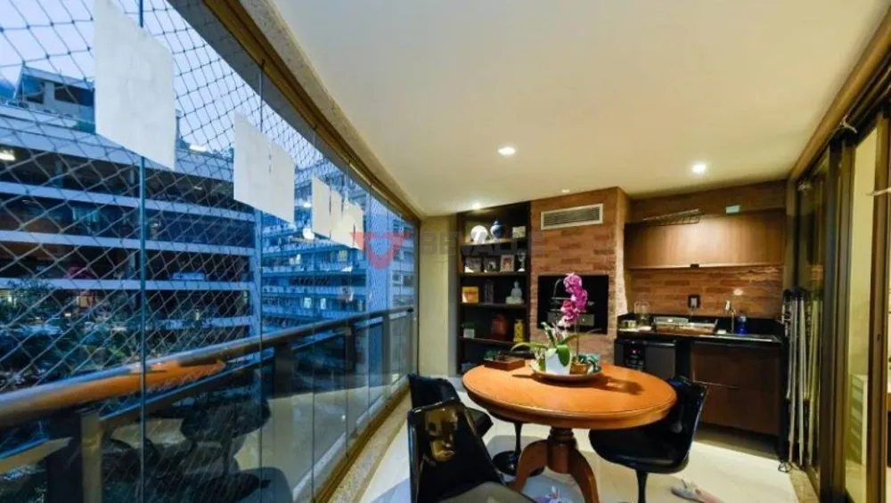 Apartamento, 4 quartos, 221 m² - Foto 11