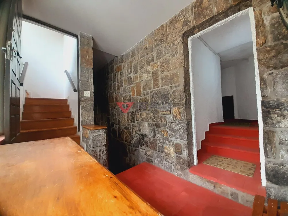Casa, 10 quartos, 276 m² - Foto 3