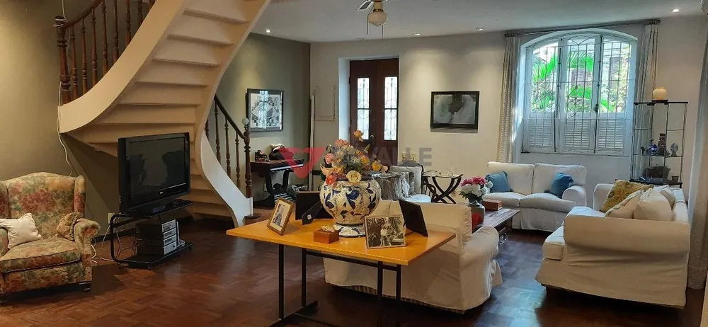 Casa, 4 quartos, 320 m² - Foto 1
