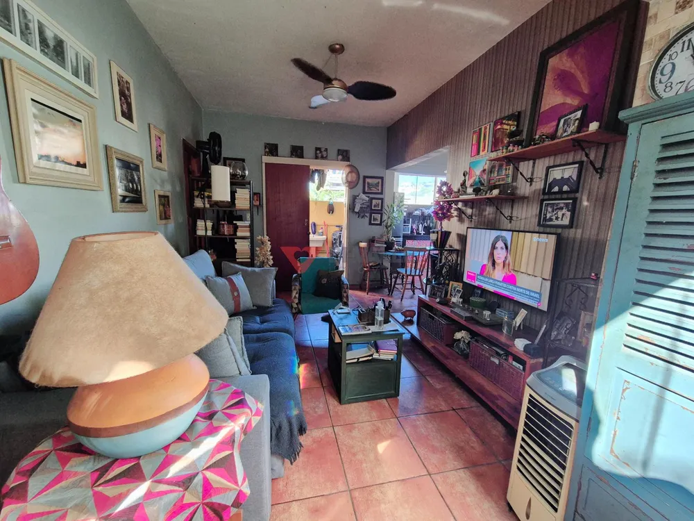 Casa, 5 quartos, 200 m² - Foto 1