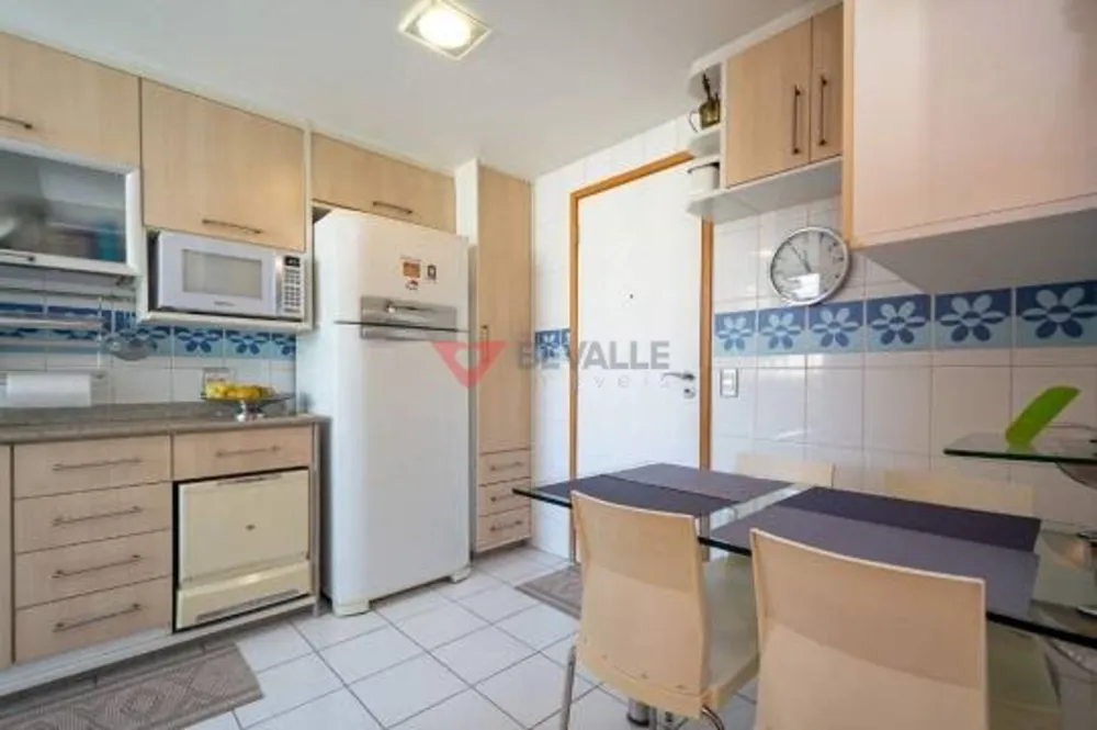 Cobertura, 4 quartos, 240 m² - Foto 11
