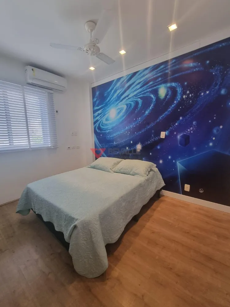 Cobertura, 3 quartos, 240 m² - Foto 4