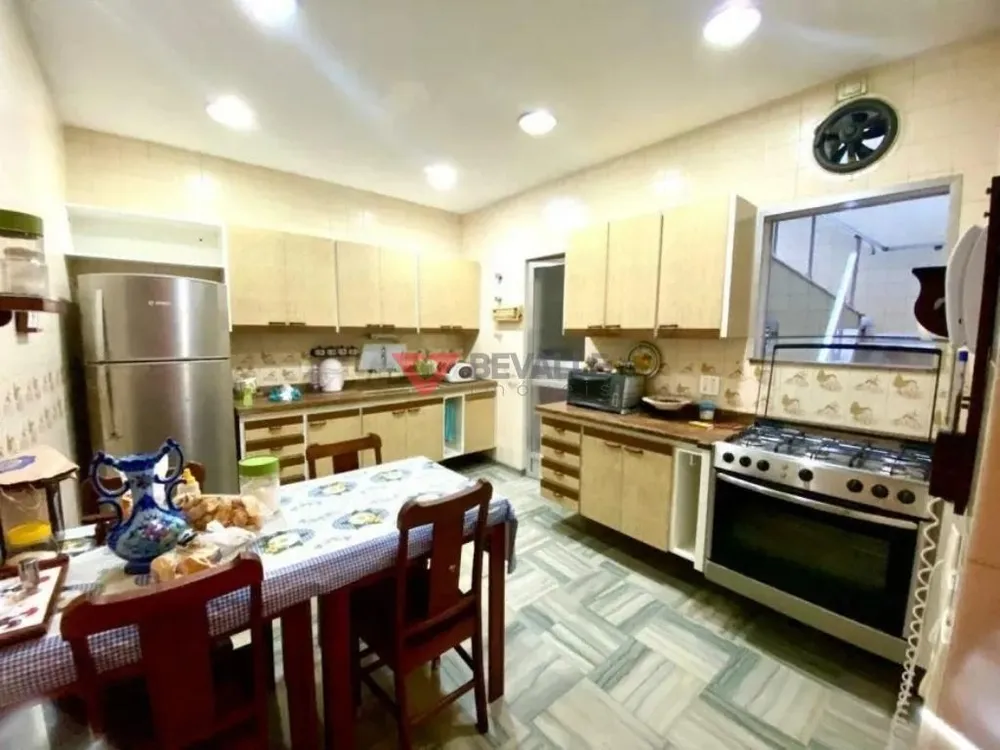 Casa, 4 quartos, 215 m² - Foto 3
