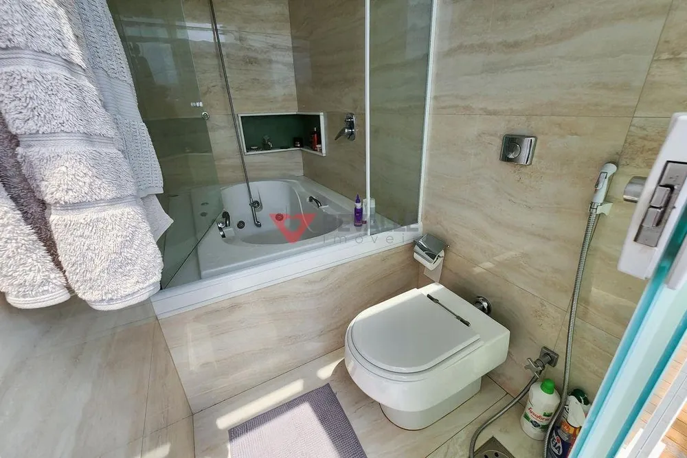 Cobertura, 3 quartos, 207 m² - Foto 18