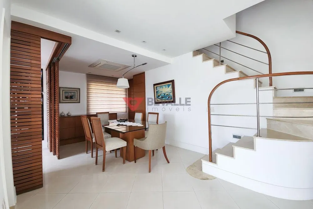 Cobertura, 3 quartos, 207 m² - Foto 3