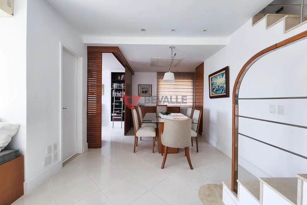 Cobertura, 3 quartos, 207 m² - Foto 5