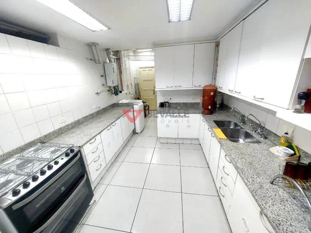 Apartamento, 3 quartos, 198 m² - Foto 10