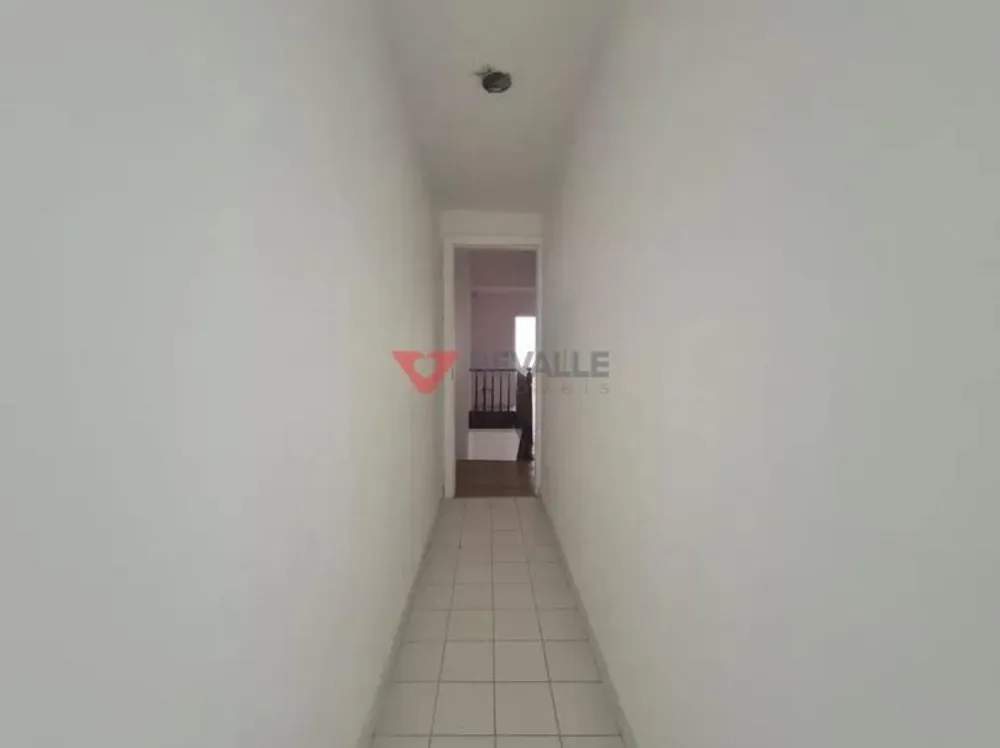 Casa, 3 quartos, 240 m² - Foto 2