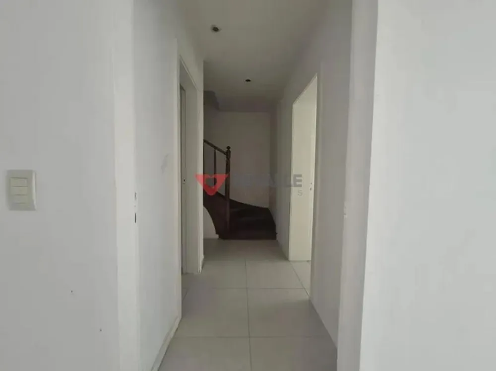 Casa, 3 quartos, 240 m² - Foto 13