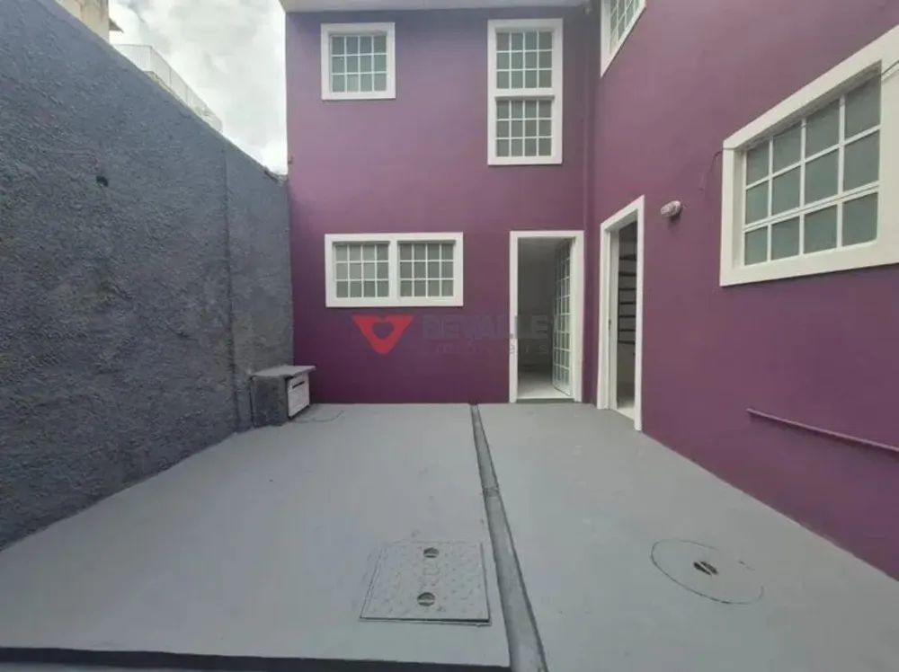 Casa, 3 quartos, 240 m² - Foto 2
