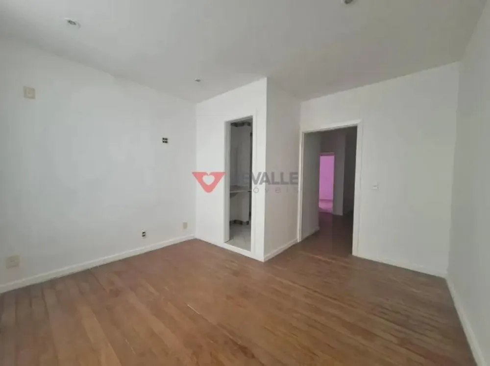 Casa, 3 quartos, 240 m² - Foto 9