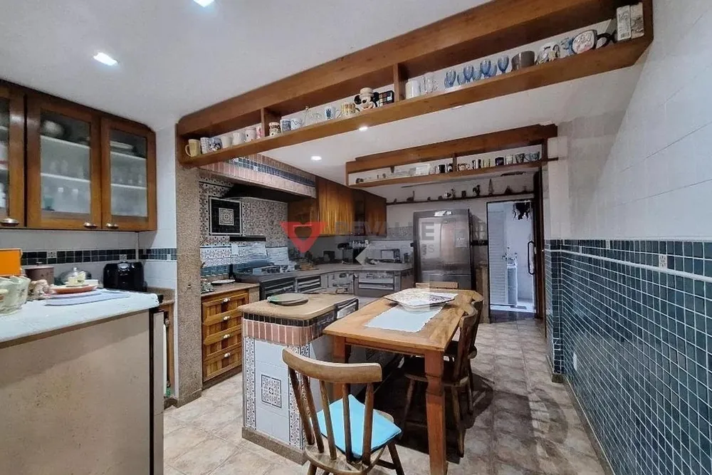 Casa, 5 quartos, 250 m² - Foto 9