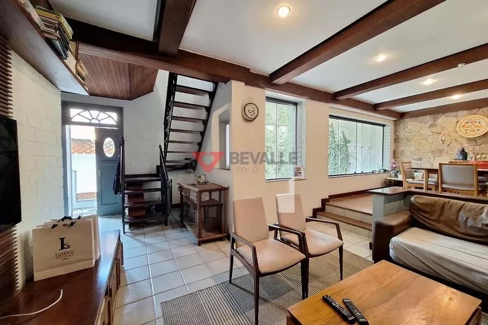 Casa, 5 quartos, 250 m² - Foto 8