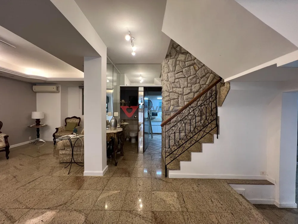 Casa, 4 quartos, 220 m² - Foto 9