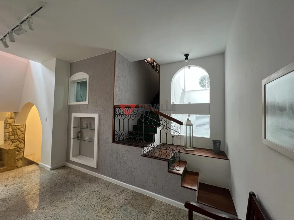 Casa, 4 quartos, 220 m² - Foto 27
