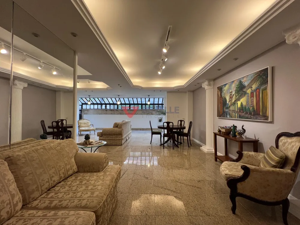 Casa, 4 quartos, 220 m² - Foto 2