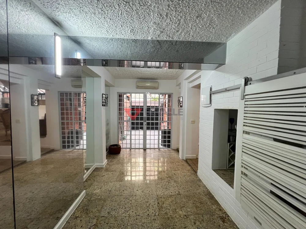 Casa, 4 quartos, 220 m² - Foto 13