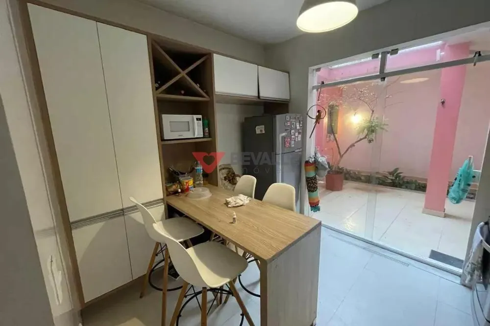 Casa, 3 quartos, 236 m² - Foto 18