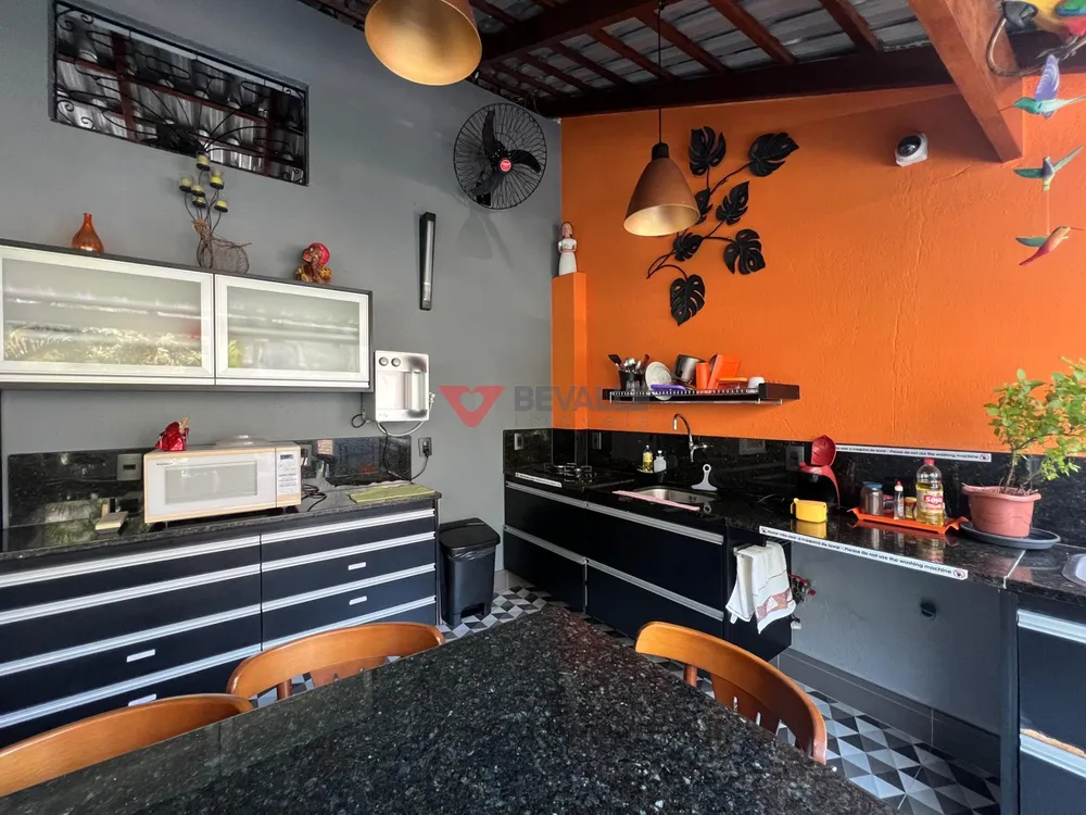 Prédio Inteiro, 300 m² - Foto 1
