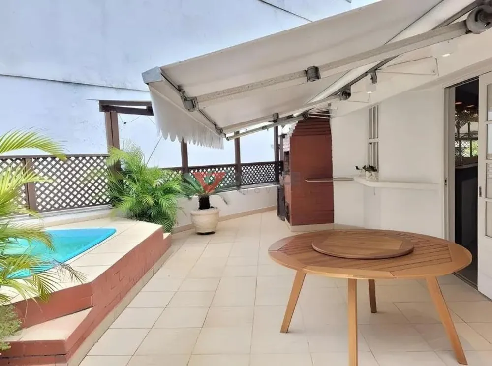 Cobertura, 3 quartos, 230 m² - Foto 1